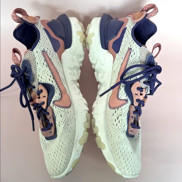 Nike CT3618-991 React Vision pink blue - Picture 2 of 9